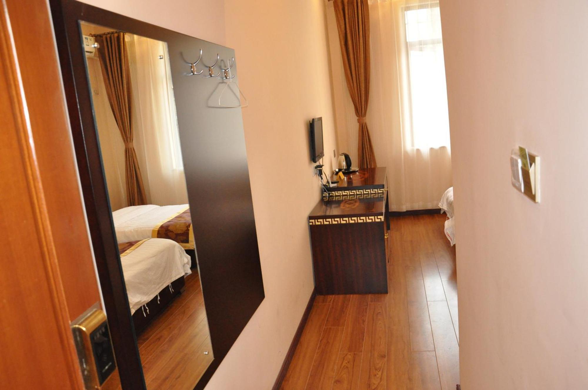 Holly'S Hostel Чэнду Номер фото