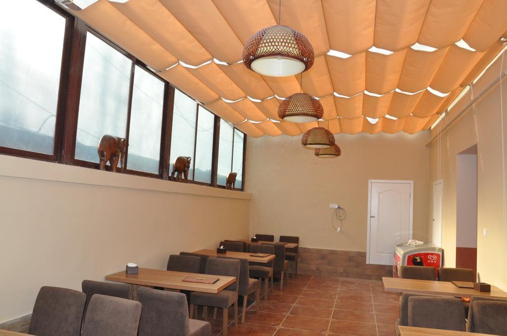 Holly'S Hostel Чэнду Экстерьер фото