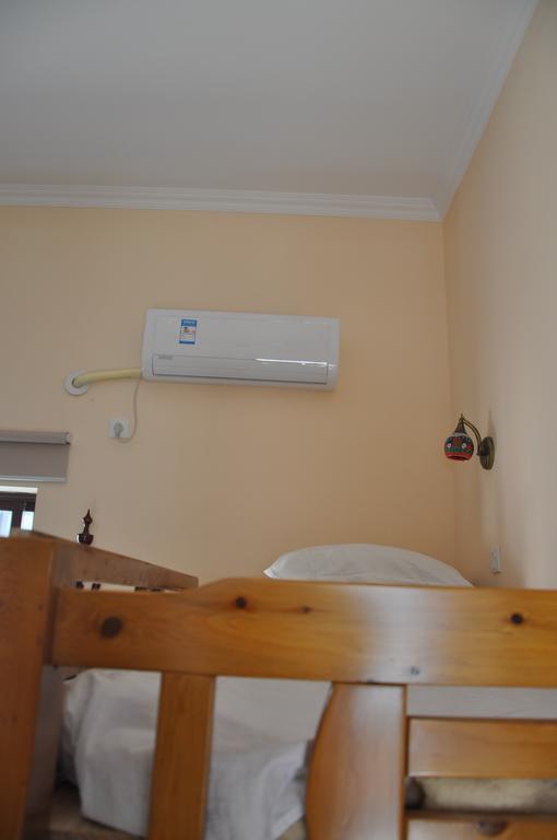 Holly'S Hostel Чэнду Экстерьер фото
