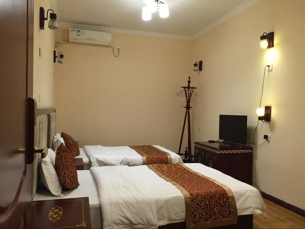 Holly'S Hostel Чэнду Экстерьер фото