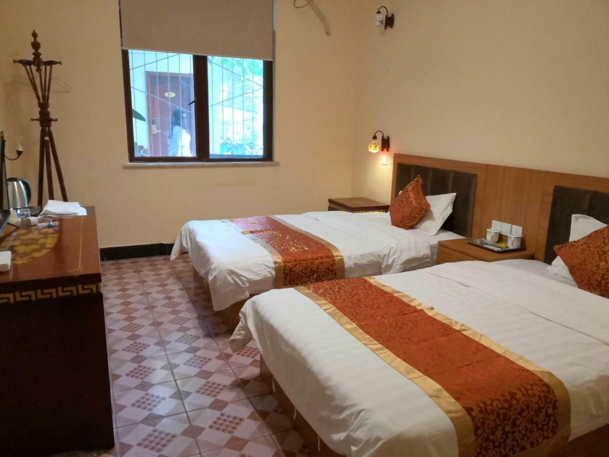 Holly'S Hostel Чэнду Экстерьер фото