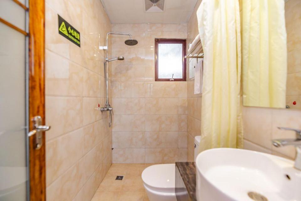 Holly'S Hostel Чэнду Экстерьер фото